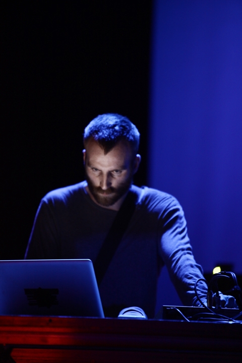 BF-MD10_0017 <br>Ben Frost 2010 ©Milena Skriabine<br>